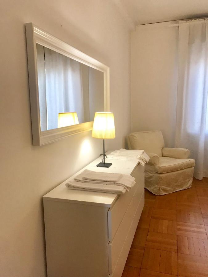 A Casa Di Sandro. Spazioso Appartamento Citycenter Padoue Extérieur photo